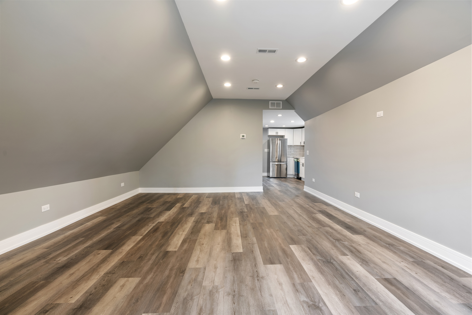 4624 N Springfield Avenue, Chicago, IL 60625