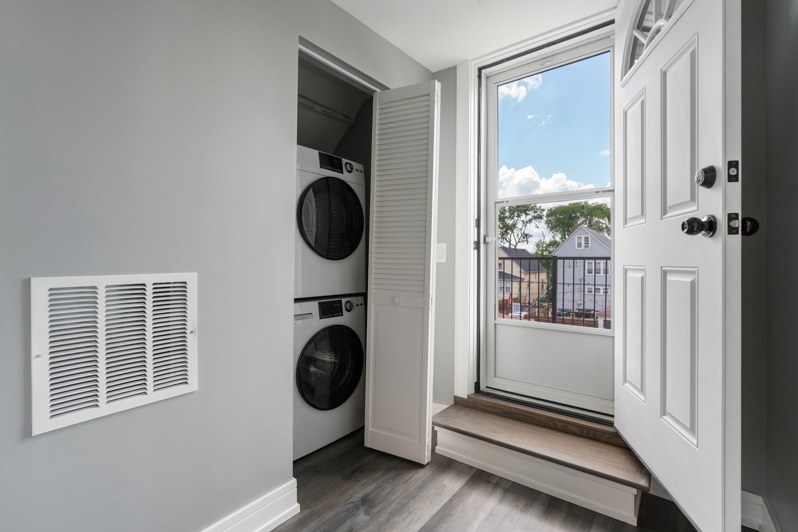 4624 N Springfield Avenue, Chicago, IL 60625