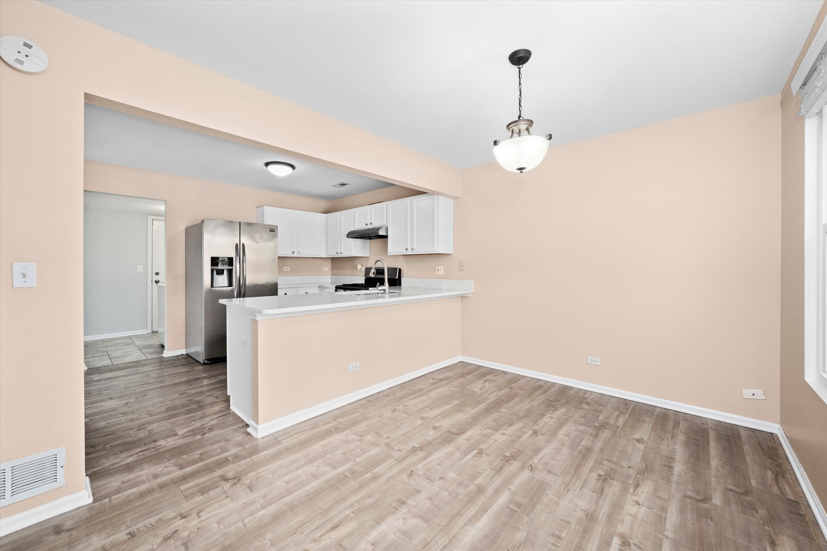 995 Serendipity Drive, Aurora, IL 60504