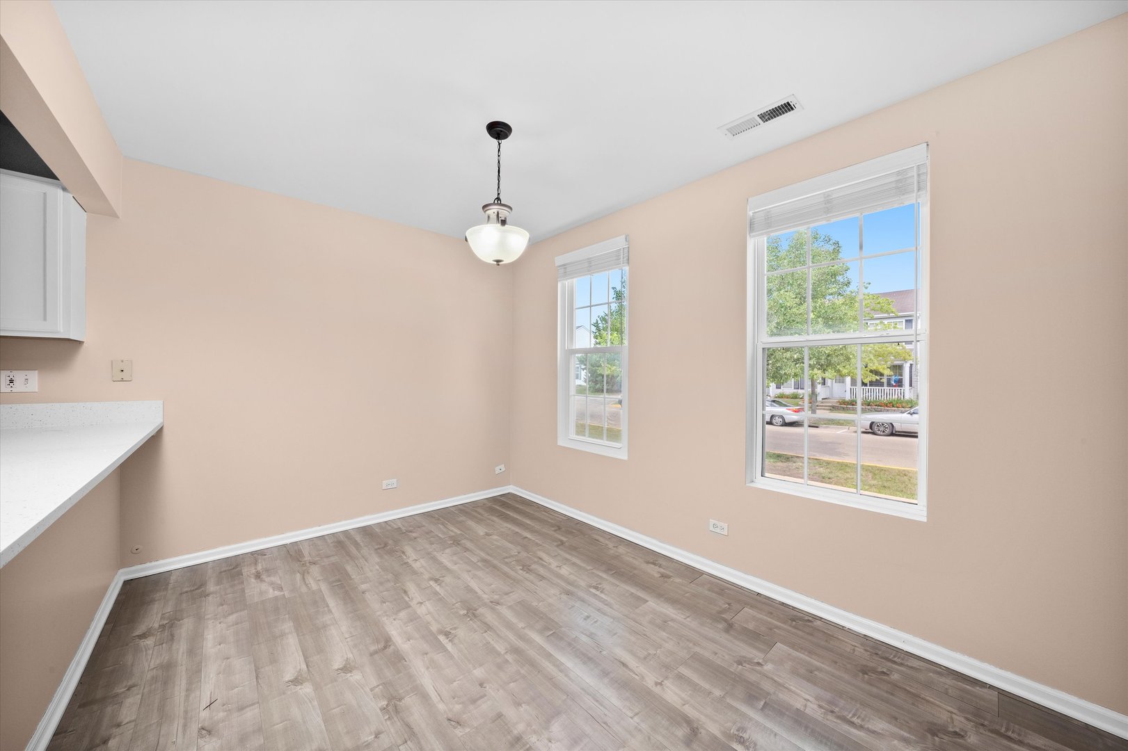 995 Serendipity Drive, Aurora, IL 60504