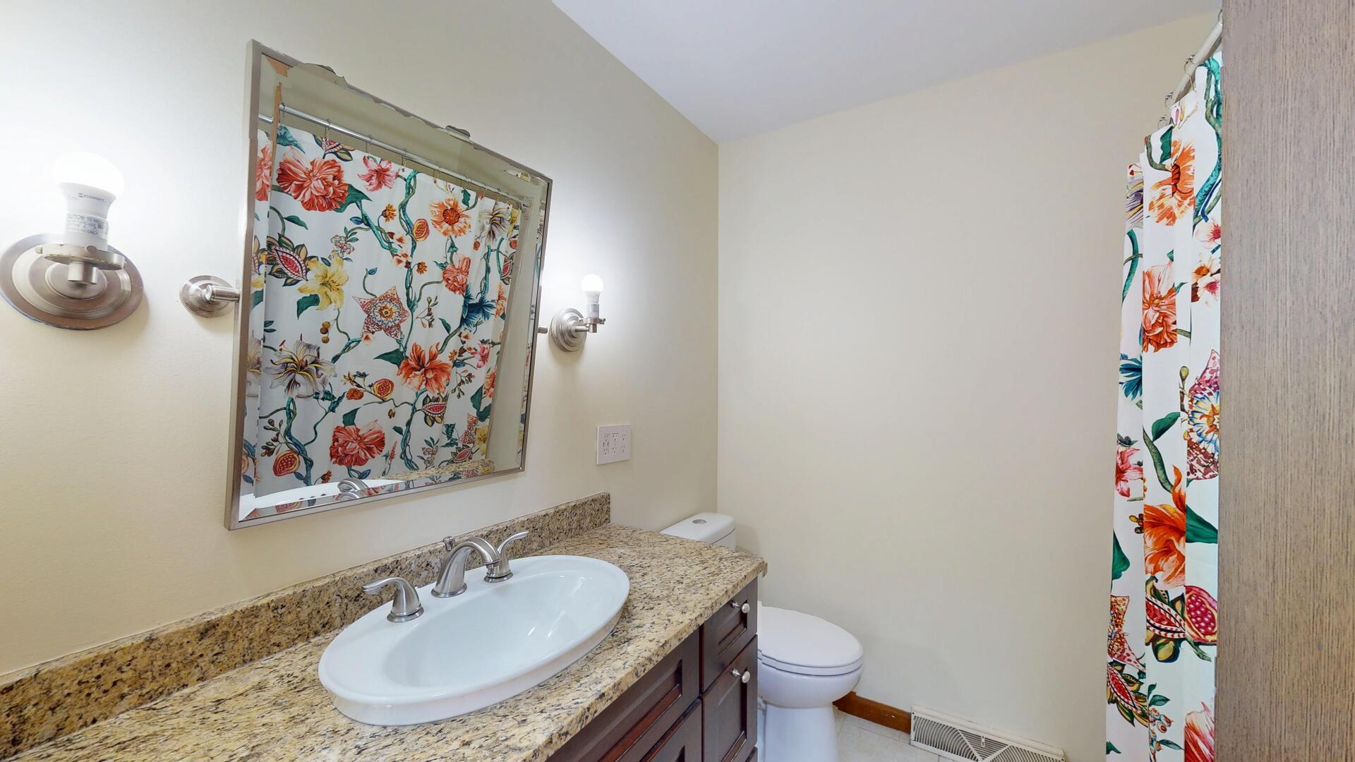 6 Saddlewood Court, Sugar Grove, IL 60554