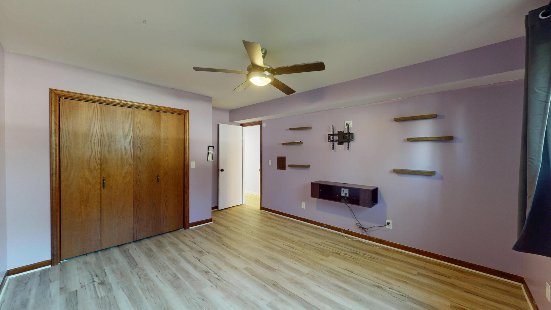 6 Saddlewood Court, Sugar Grove, IL 60554