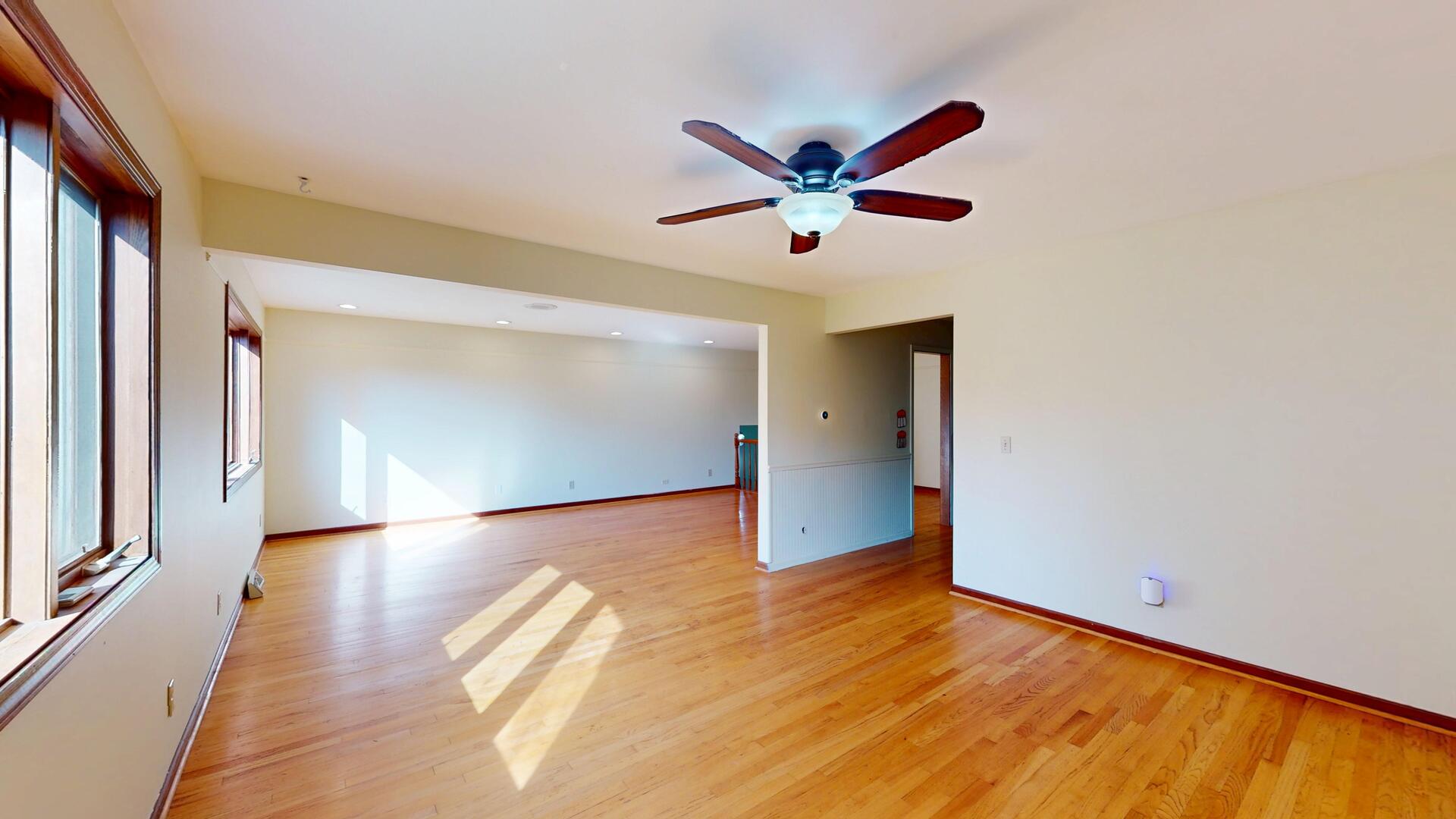 6 Saddlewood Court, Sugar Grove, IL 60554