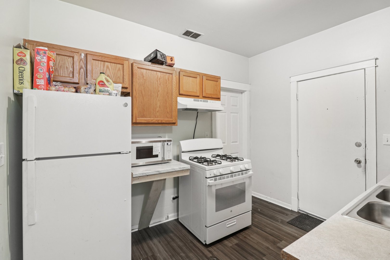 421 LAKE Street, Maywood, IL 60153