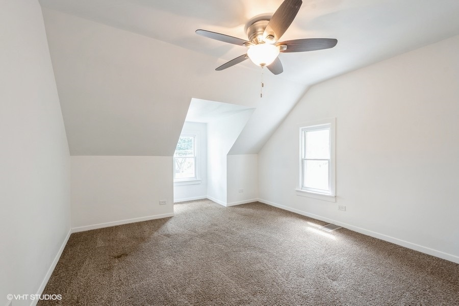 972 HOWARD Avenue, Des Plaines, IL 60018