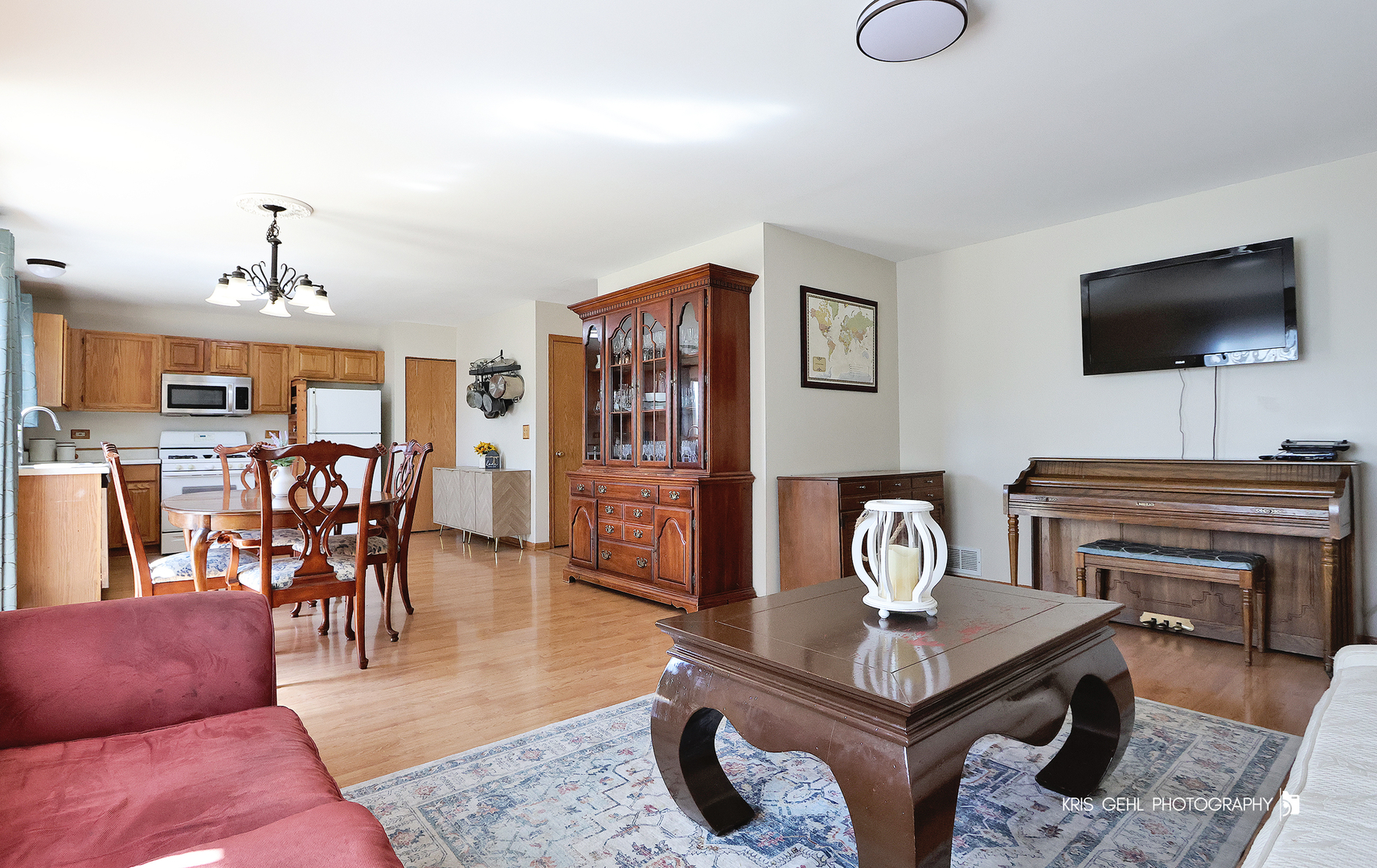 2227 N Quaker Hollow Lane, Round Lake Beach, IL 60073