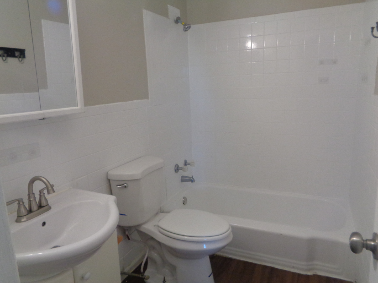 1340 N main Street #D7, Wheaton, IL 60187