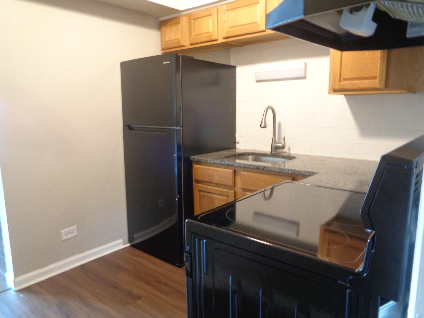 1340 N main Street #D7, Wheaton, IL 60187