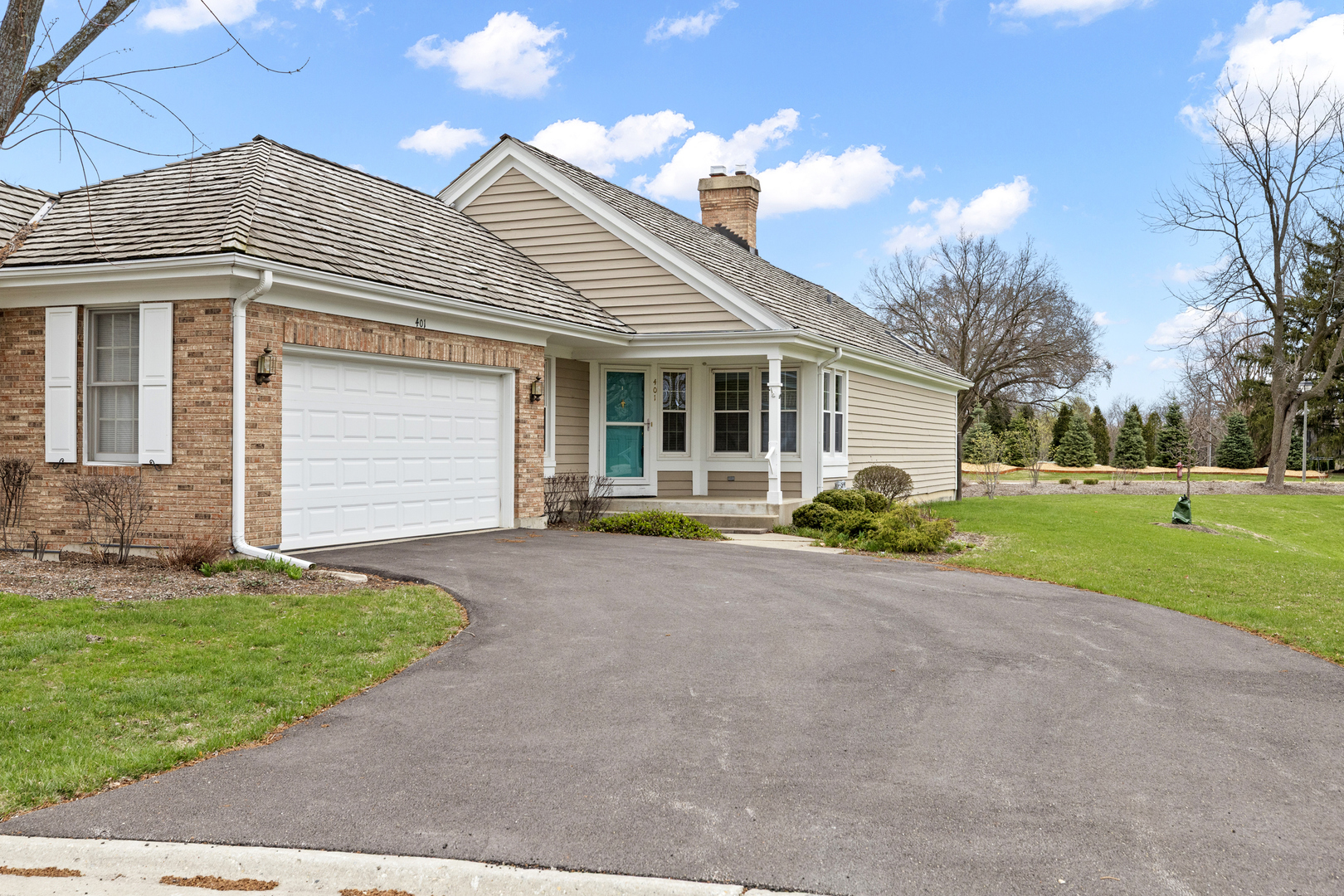 401 Park Barrington Drive, Barrington, IL 60010