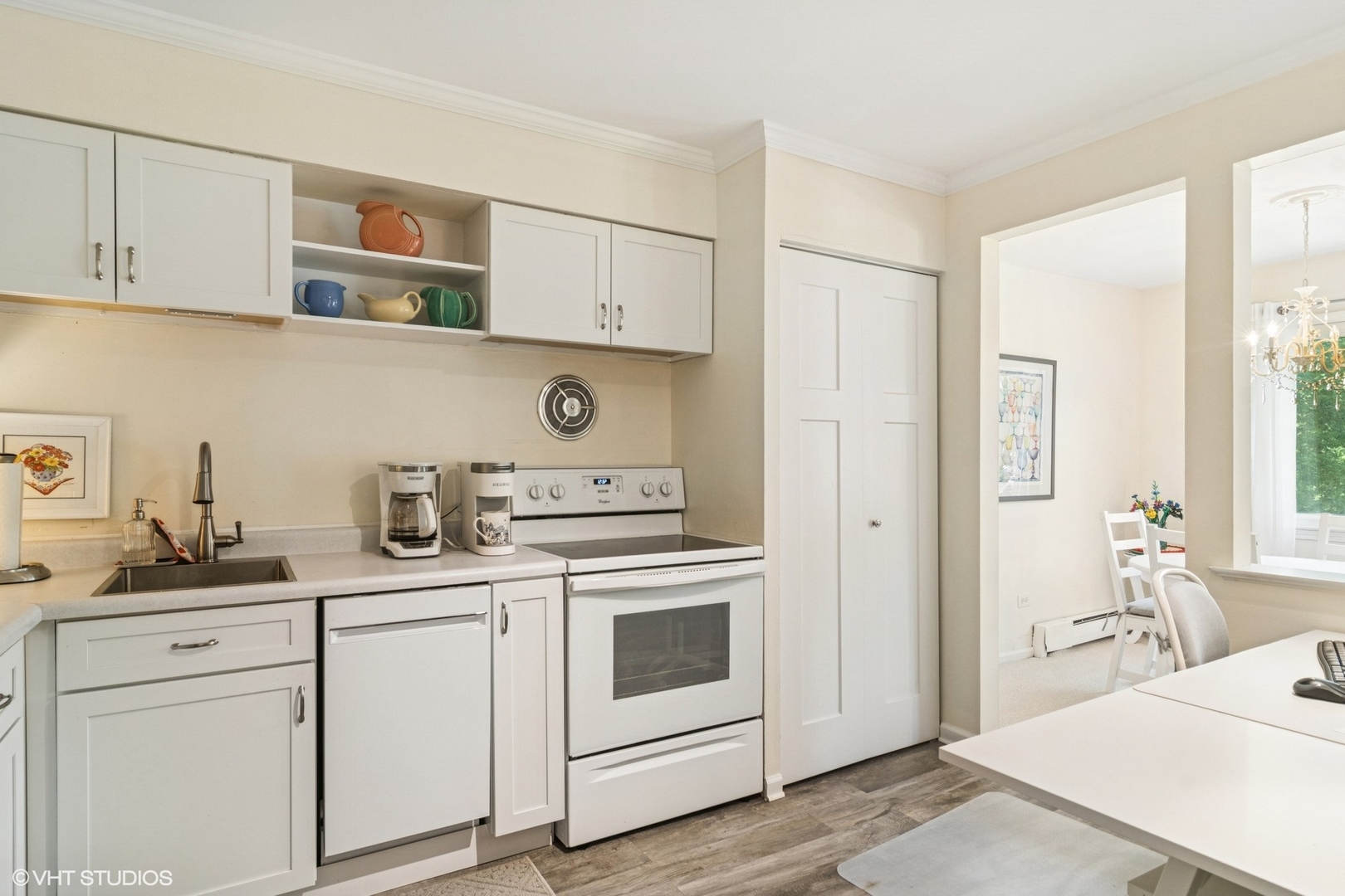 1102 N Dale Avenue #2C, Arlington Heights, IL 60004