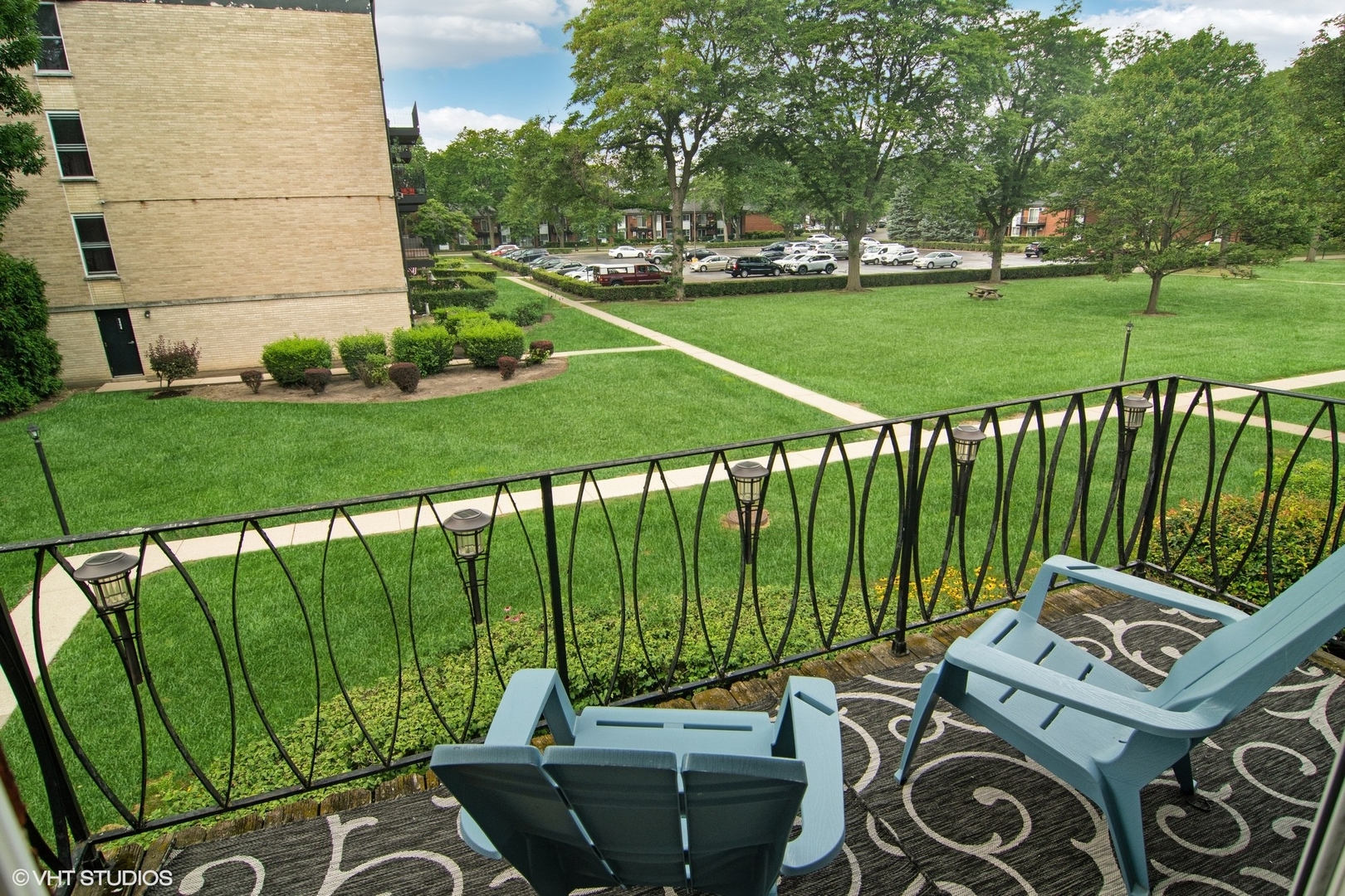 1102 N Dale Avenue #2C, Arlington Heights, IL 60004