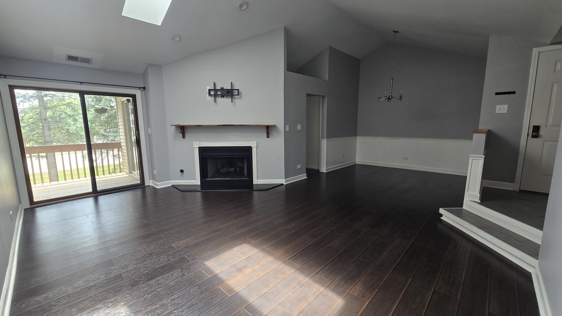628 Dana Court #D, Naperville, IL 60563