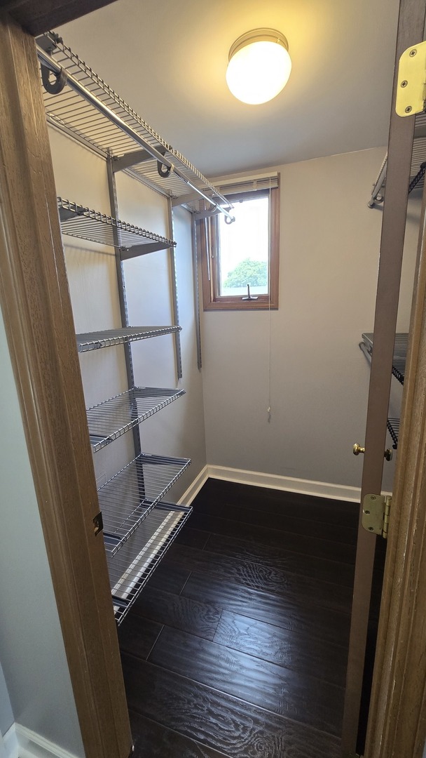 628 Dana Court #D, Naperville, IL 60563