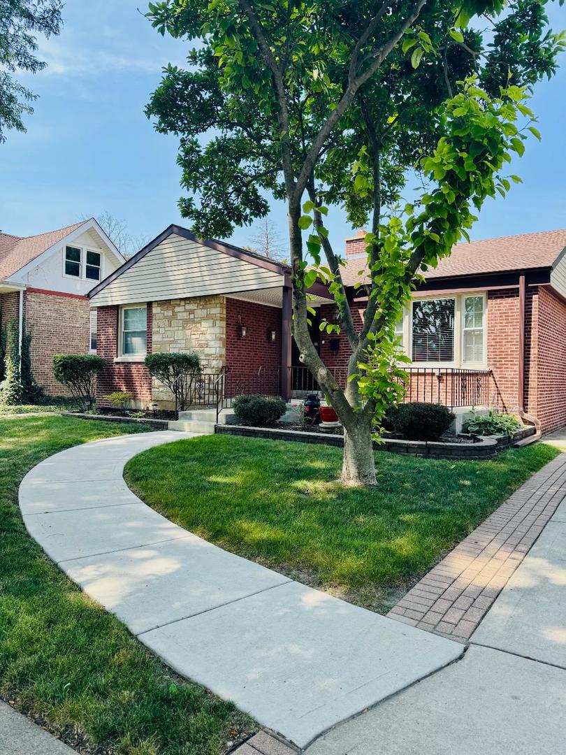 1540 Norfolk Avenue, Westchester, IL 60154