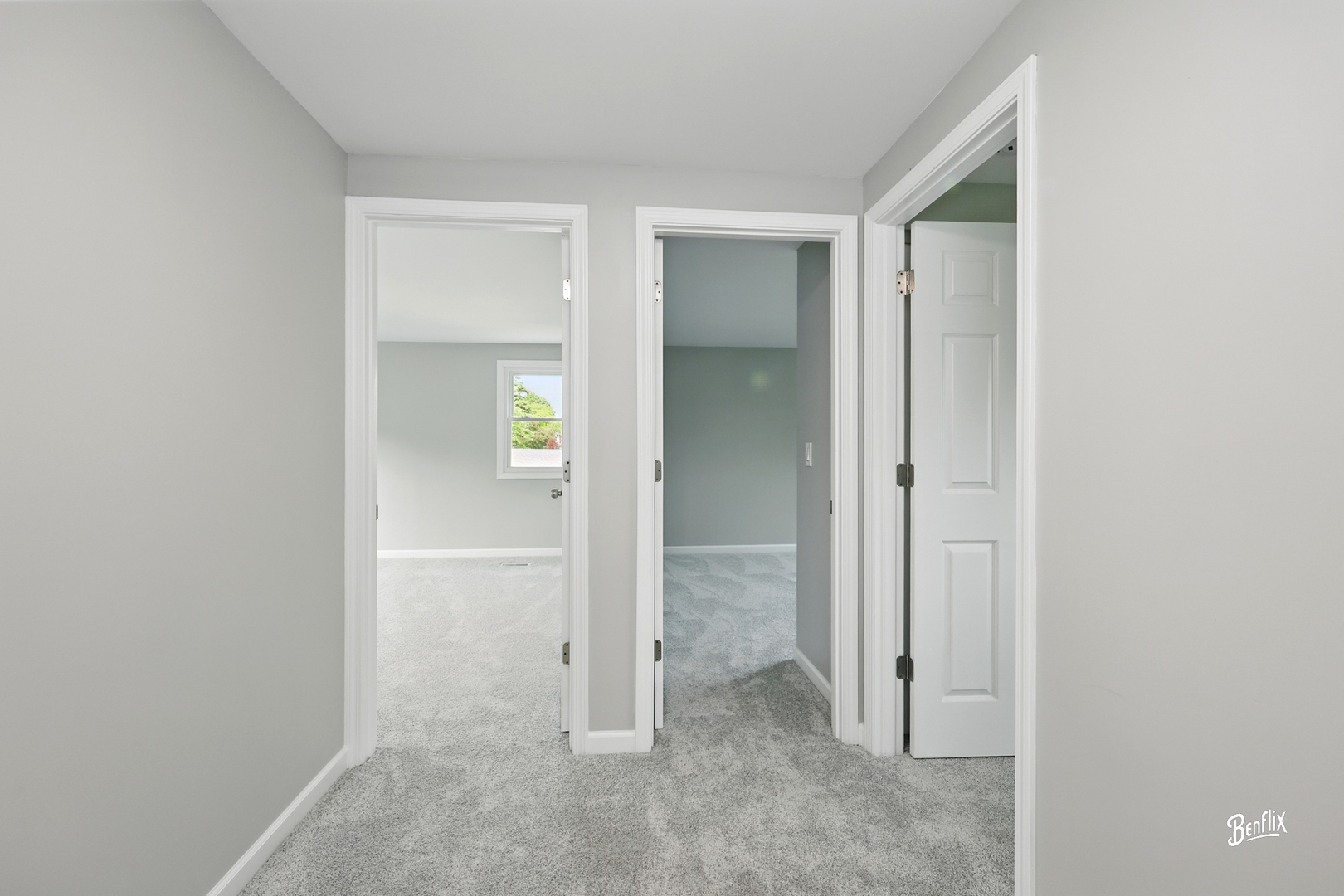 311 Greentree Parkway, Libertyville, IL 60048