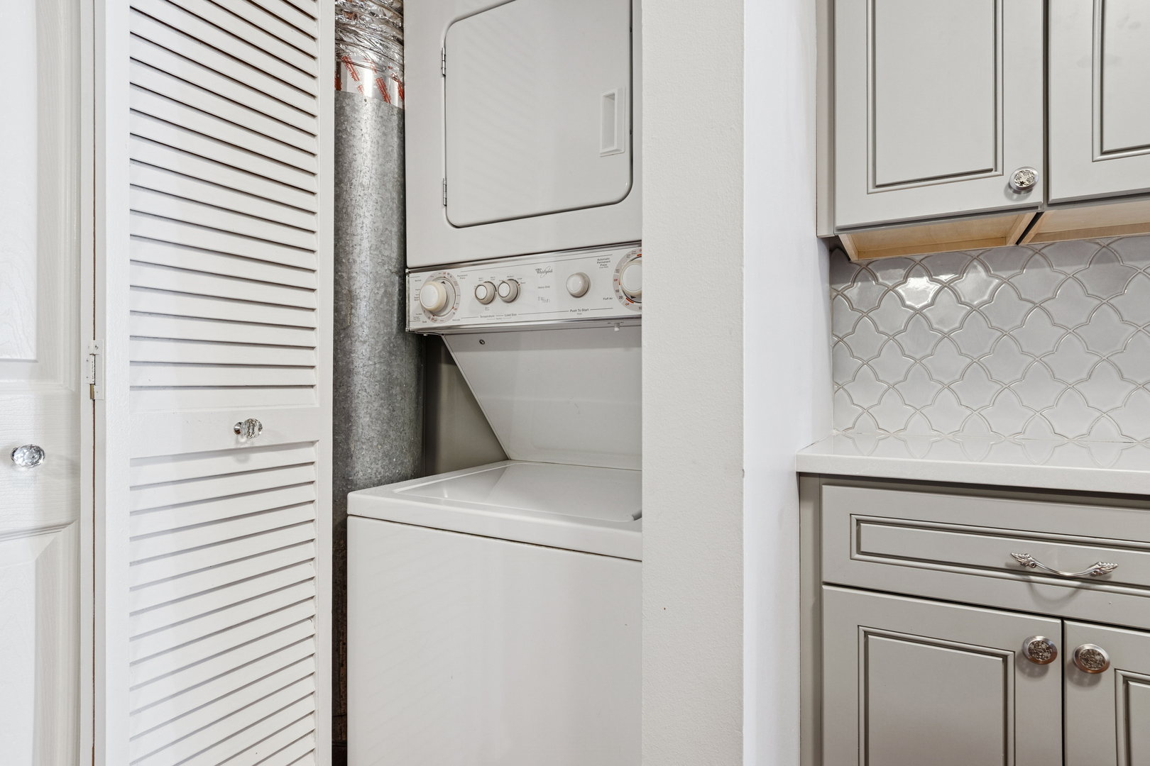 2880 Torrey Pine Lane #2F, Lisle, IL 60532