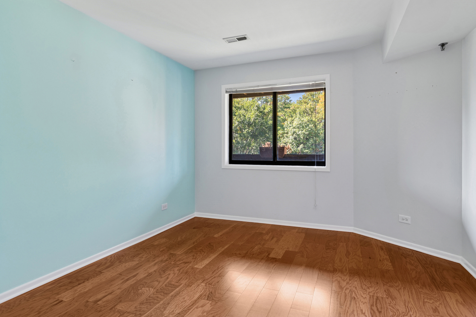 2880 Torrey Pine Lane #2F, Lisle, IL 60532