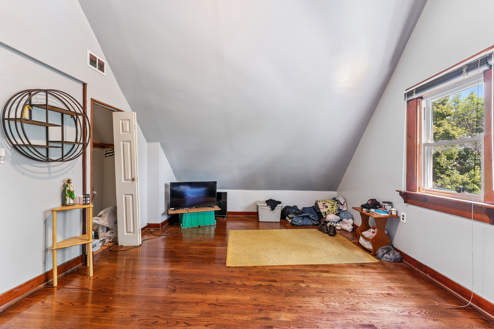2826 N Rockwell Street, Chicago, IL 60618