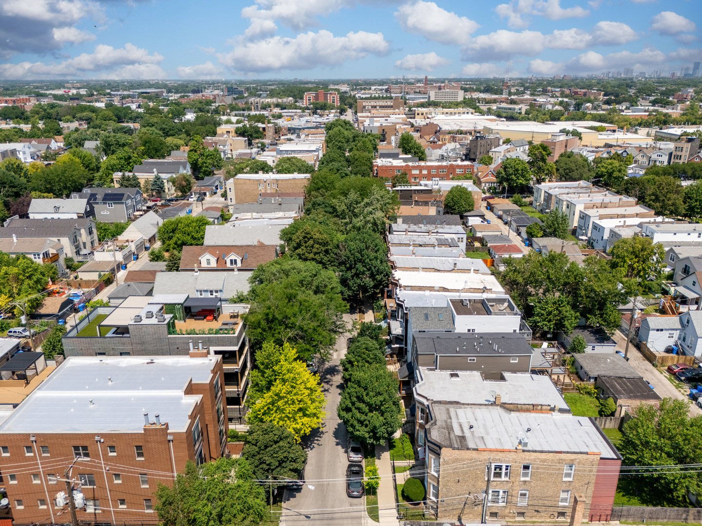 2826 N Rockwell Street, Chicago, IL 60618