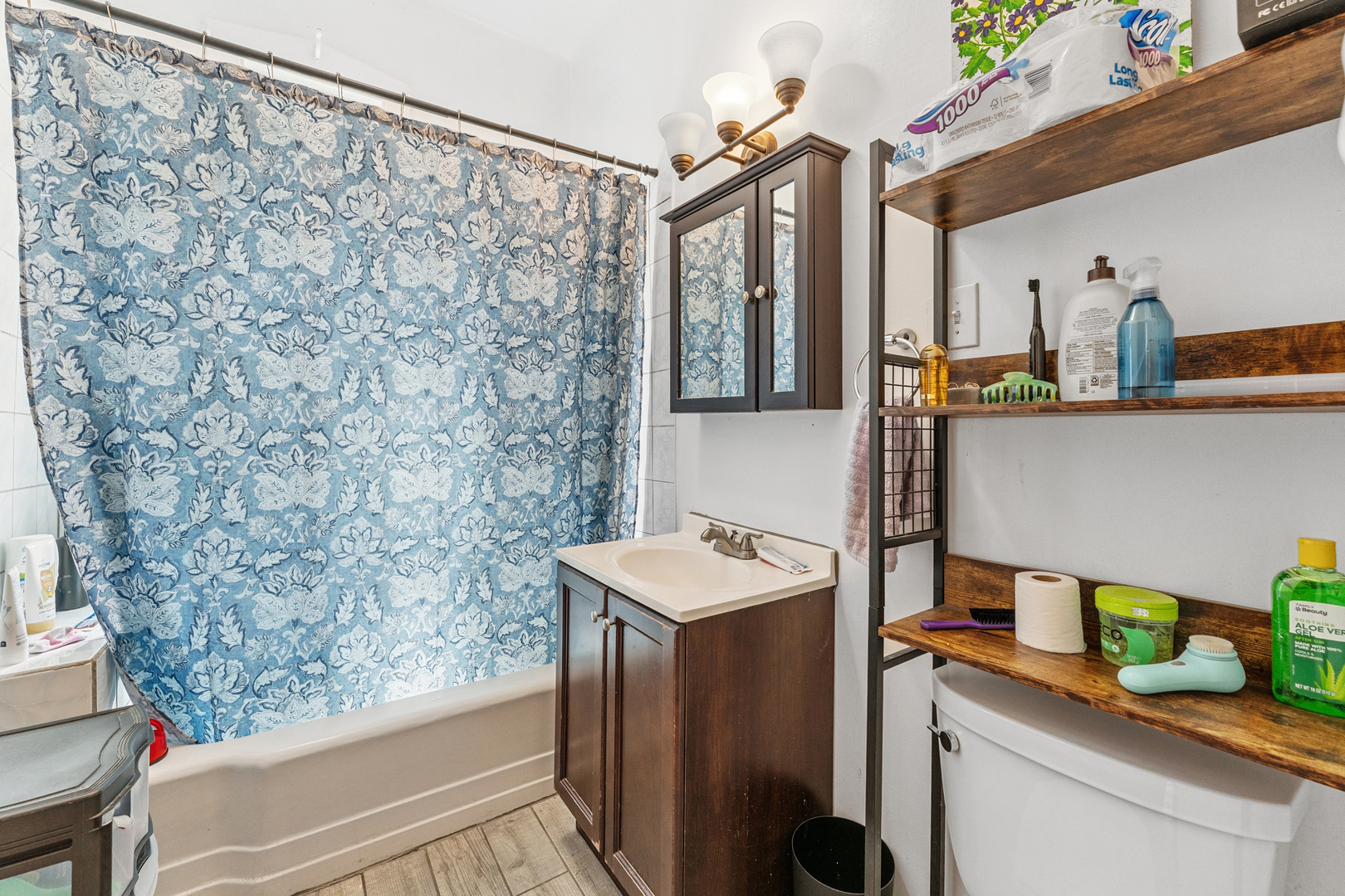 2826 N Rockwell Street, Chicago, IL 60618