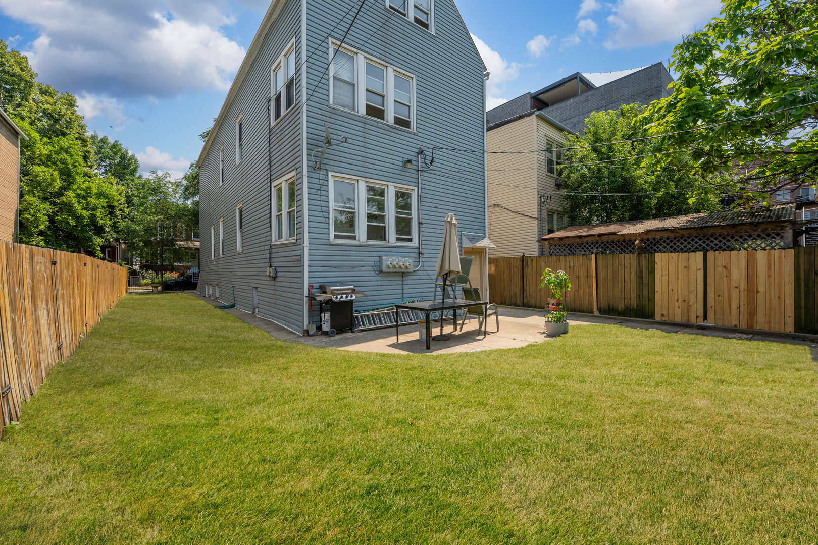 2826 N Rockwell Street, Chicago, IL 60618
