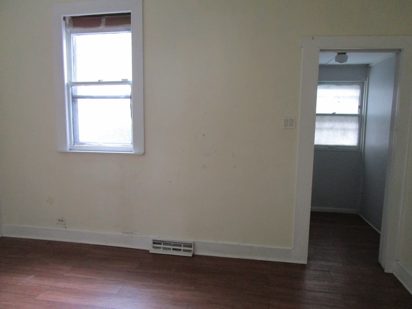 5028 W 32nd Street, Cicero, IL 60804