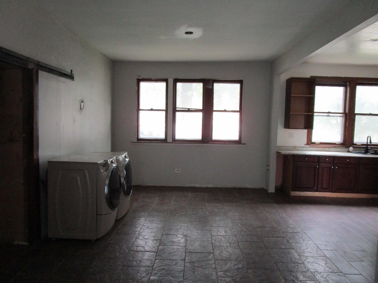 5028 W 32nd Street, Cicero, IL 60804