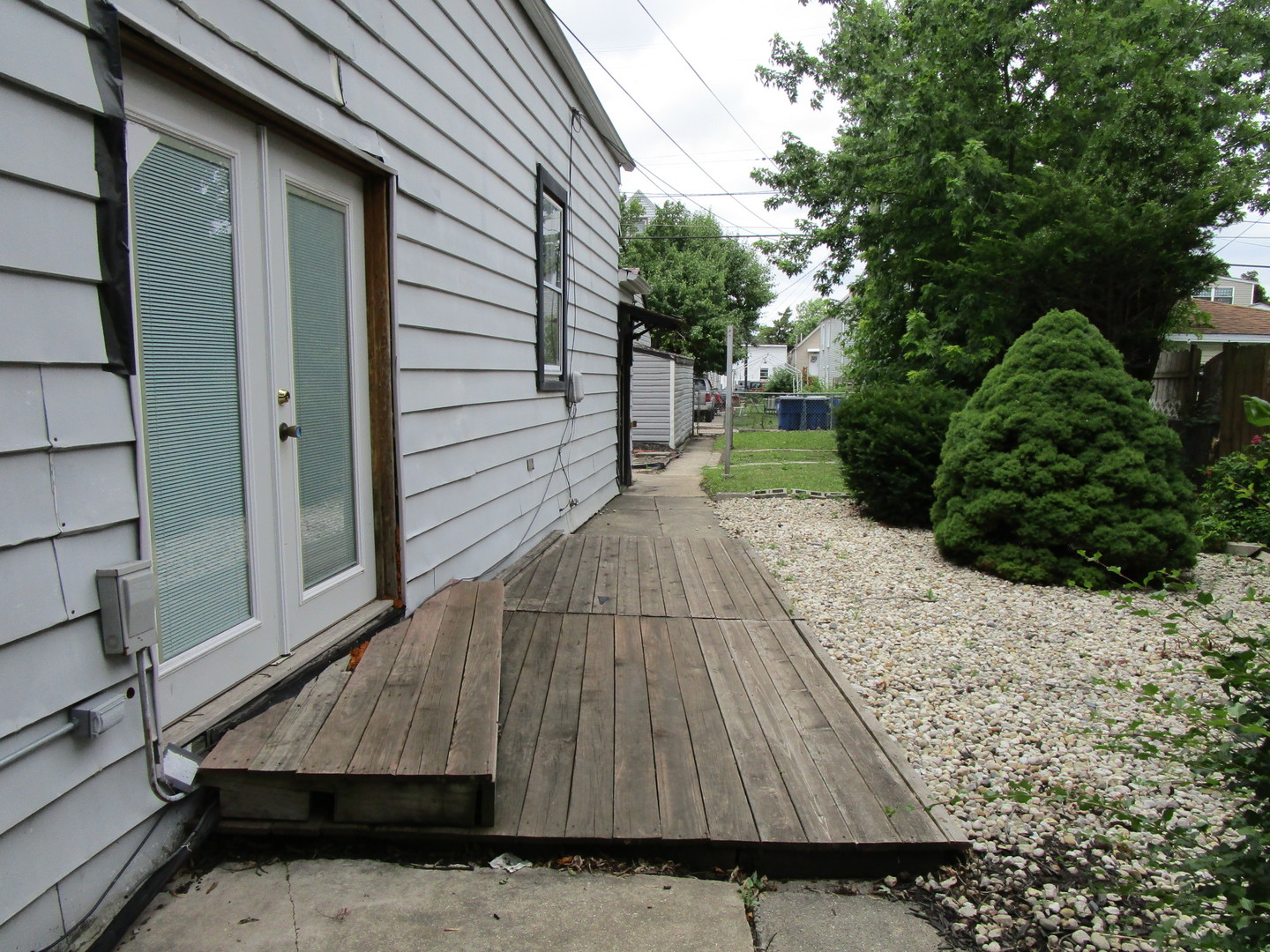 5028 W 32nd Street, Cicero, IL 60804