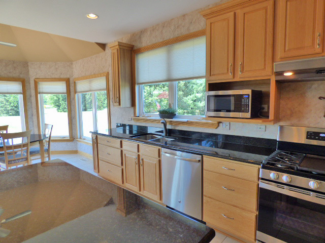 41W951 Hunters Hill Drive, St. Charles, IL 60175