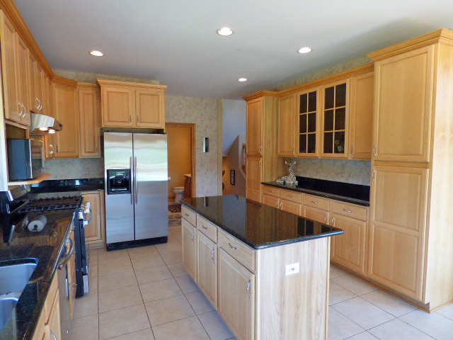 41W951 Hunters Hill Drive, St. Charles, IL 60175