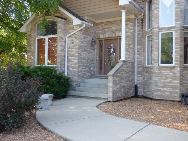 41W951 Hunters Hill Drive, St. Charles, IL 60175