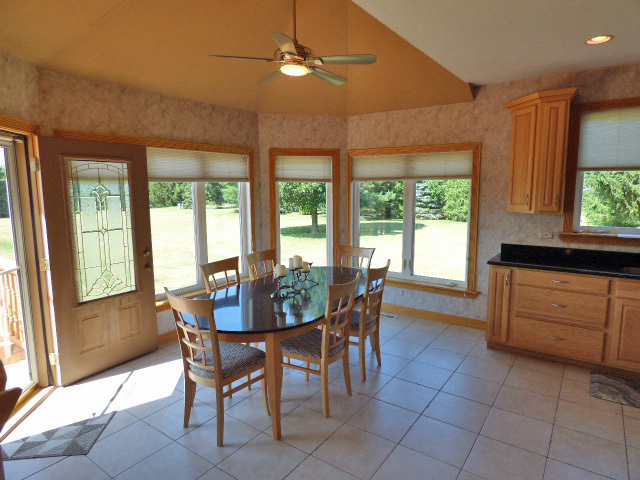 41W951 Hunters Hill Drive, St. Charles, IL 60175