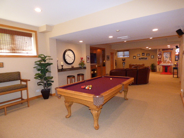 41W951 Hunters Hill Drive, St. Charles, IL 60175