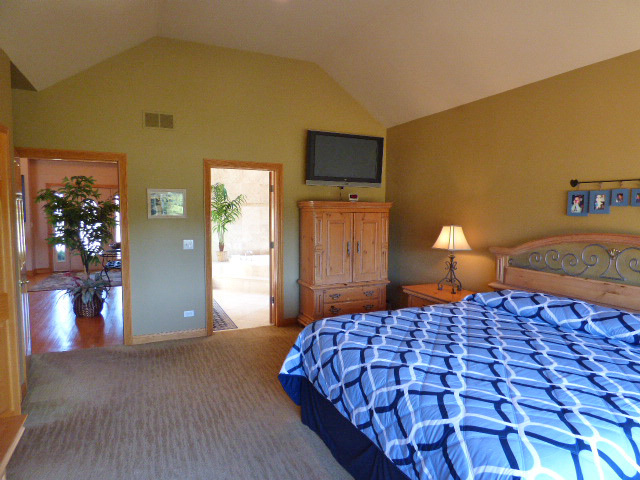 41W951 Hunters Hill Drive, St. Charles, IL 60175