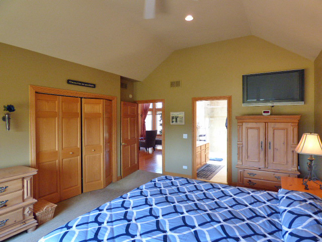 41W951 Hunters Hill Drive, St. Charles, IL 60175