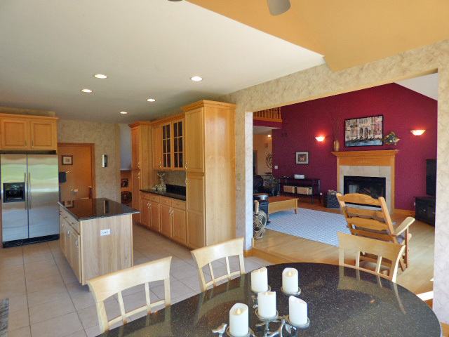 41W951 Hunters Hill Drive, St. Charles, IL 60175
