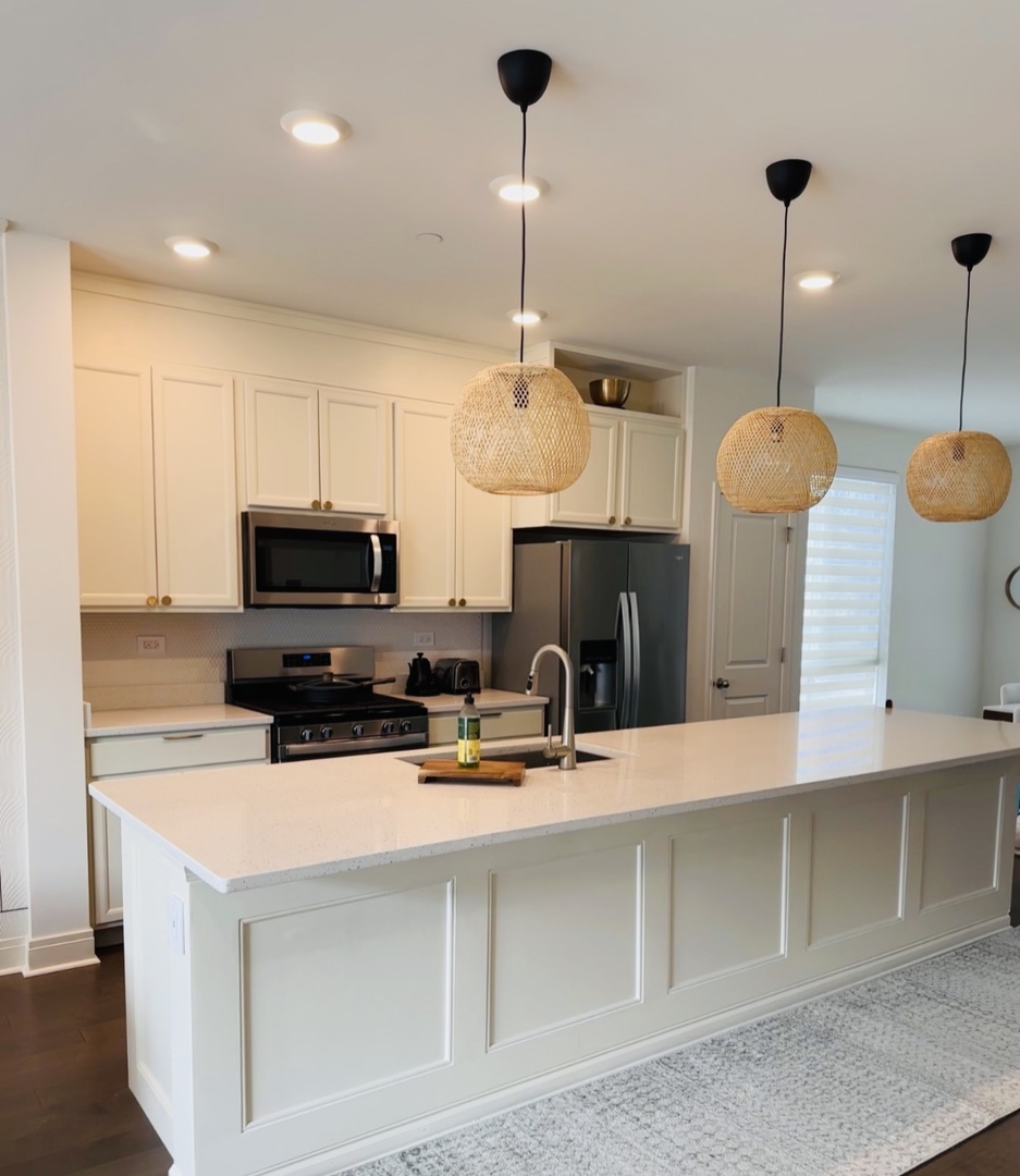 1212 Quadrant Lane, Schaumburg, IL 60173