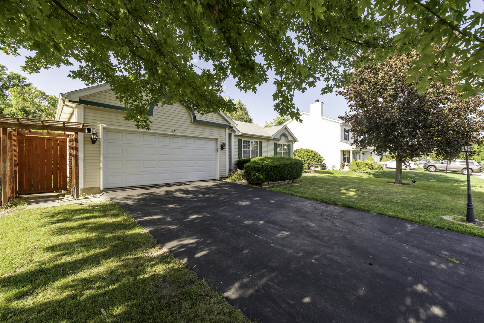 3306 Harbor Ridge Drive, Zion, IL 60099