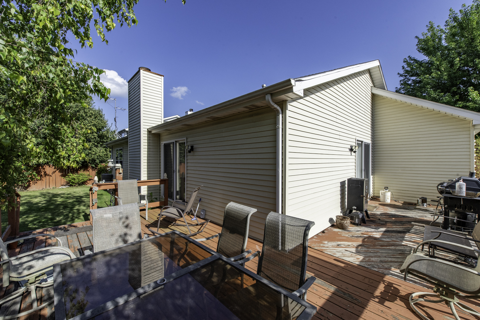 3306 Harbor Ridge Drive, Zion, IL 60099