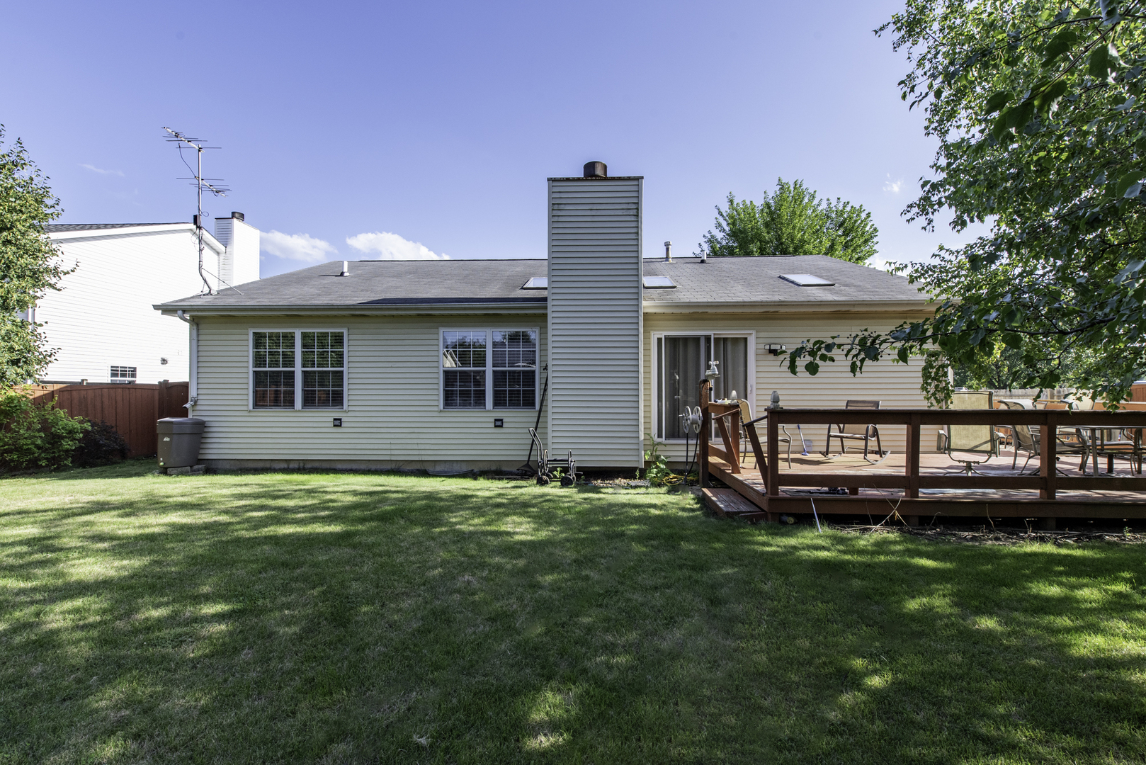 3306 Harbor Ridge Drive, Zion, IL 60099
