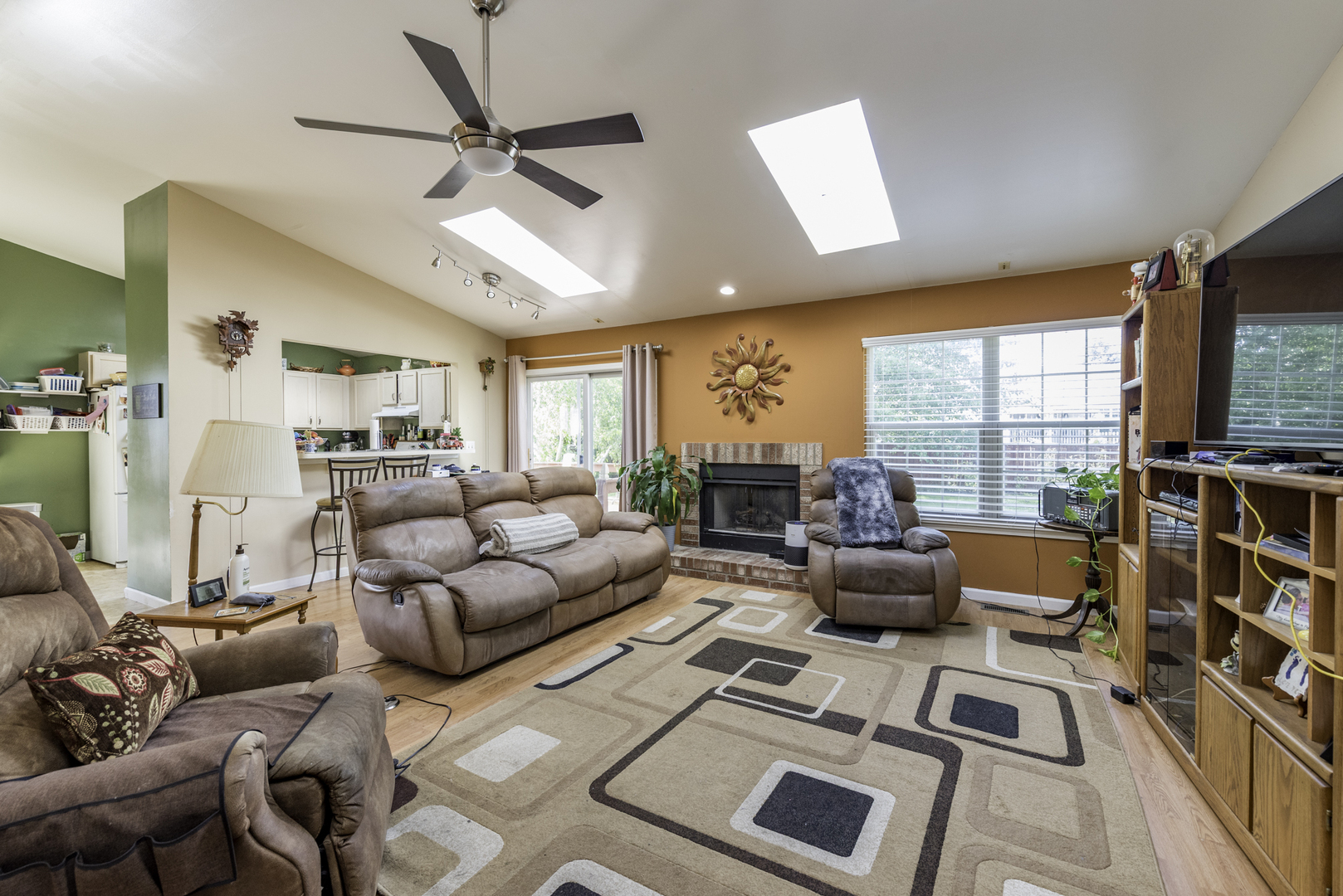 3306 Harbor Ridge Drive, Zion, IL 60099