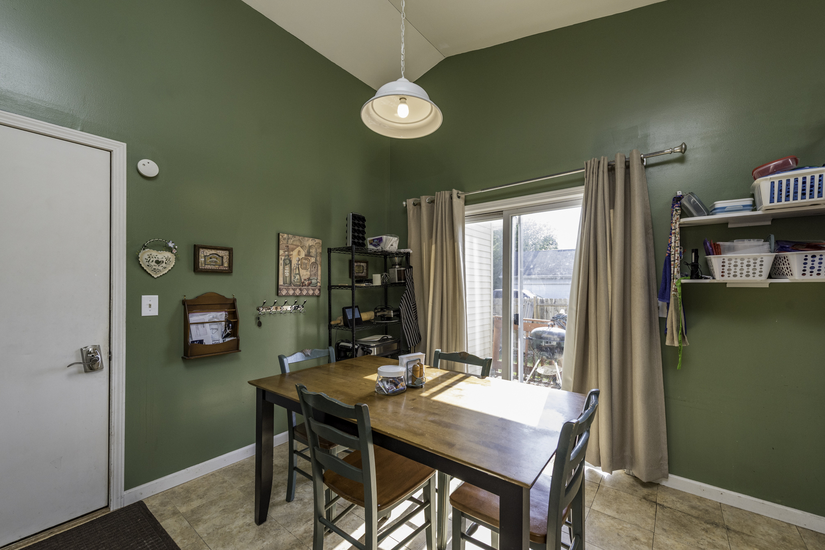 3306 Harbor Ridge Drive, Zion, IL 60099