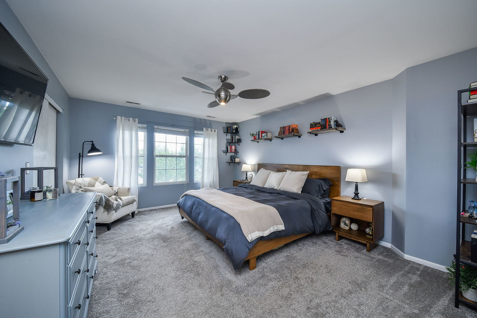 772 Panorama Court, Aurora, IL 60502