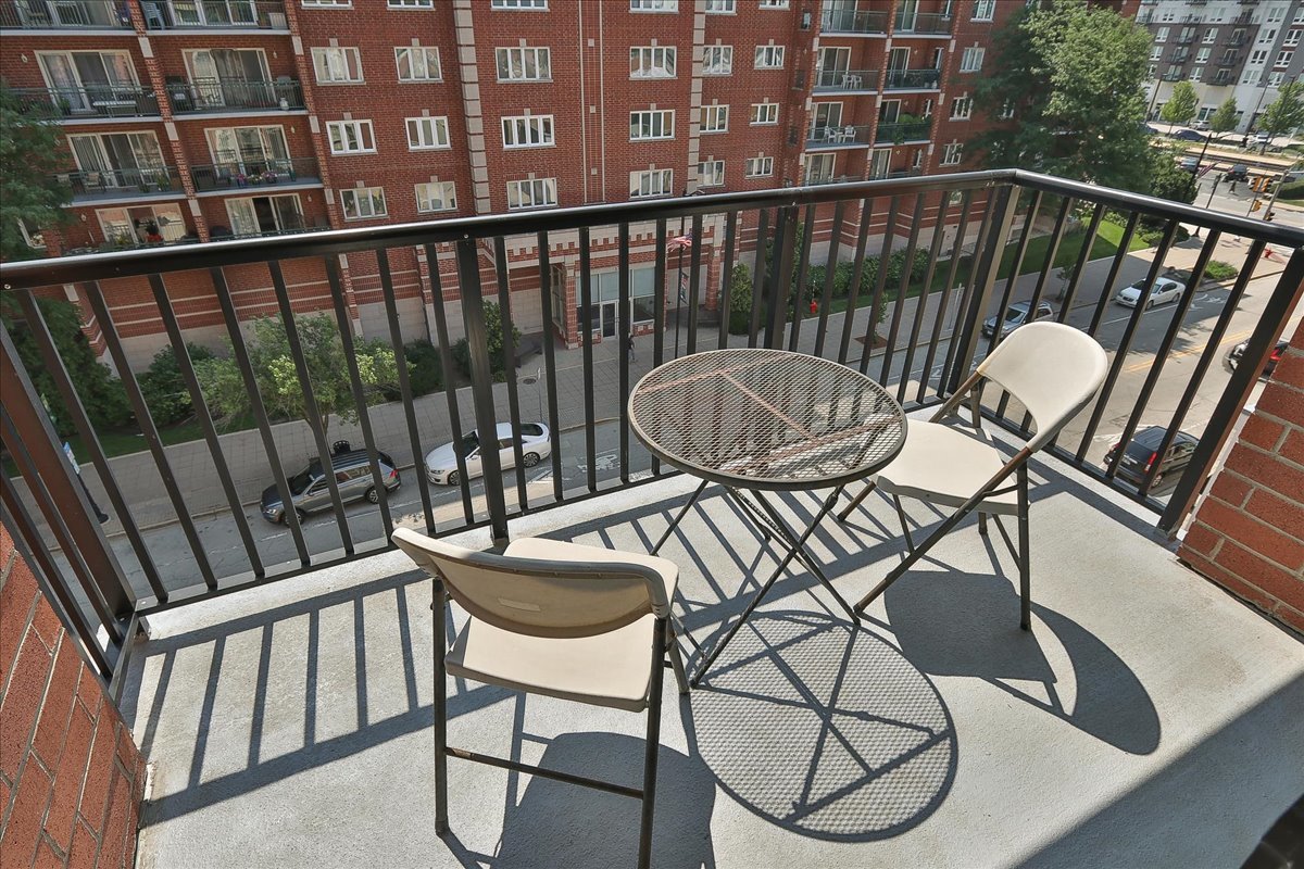 656 Pearson Street #505C, Des Plaines, IL 60016