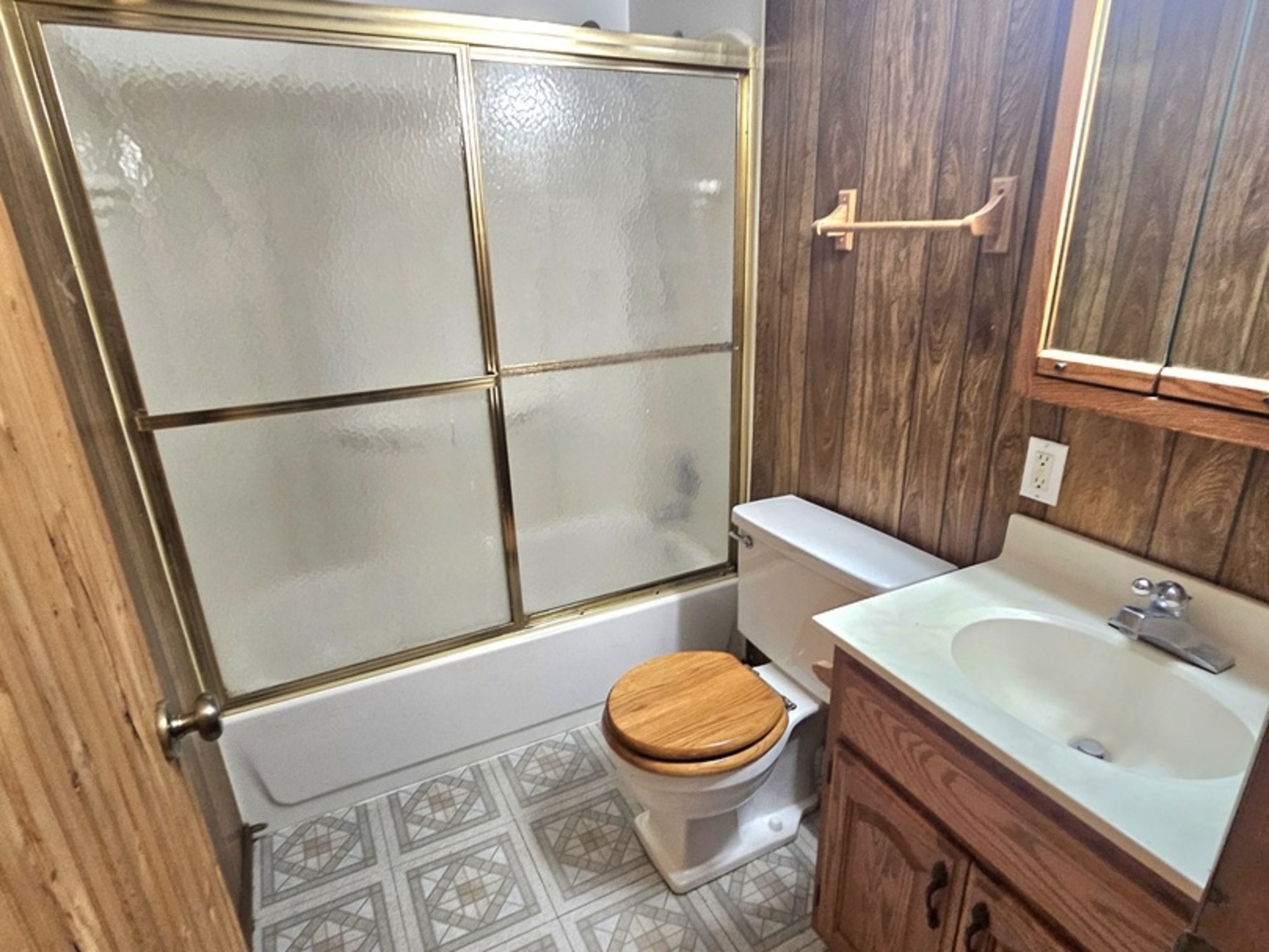 5137 160th Street, Oak Forest, IL 60452