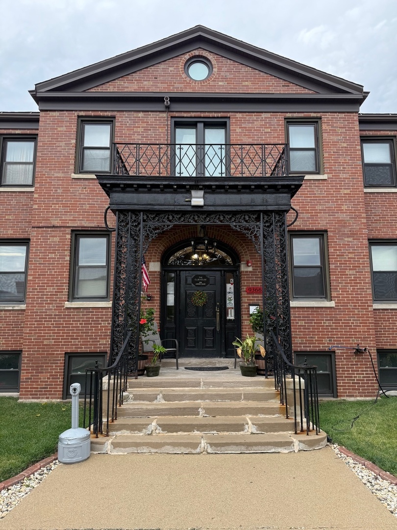 9377 Landings Lane #502, Des Plaines, IL 60016