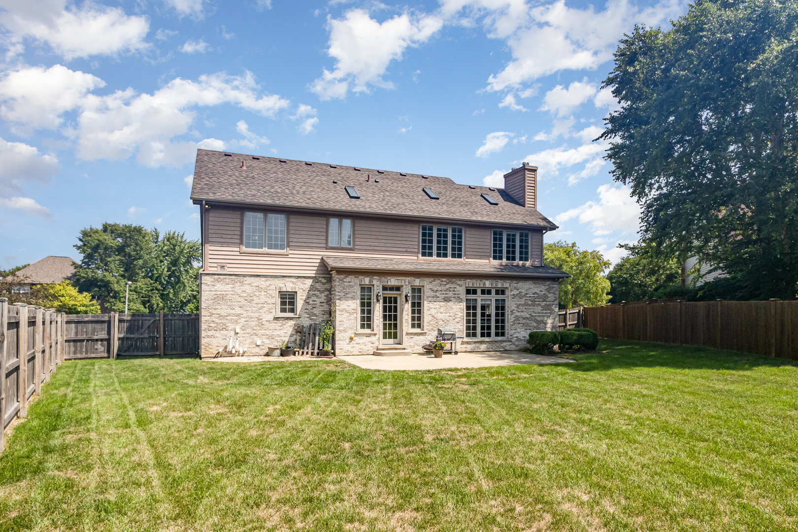 1819 Country Hills Drive, Yorkville, IL 60560