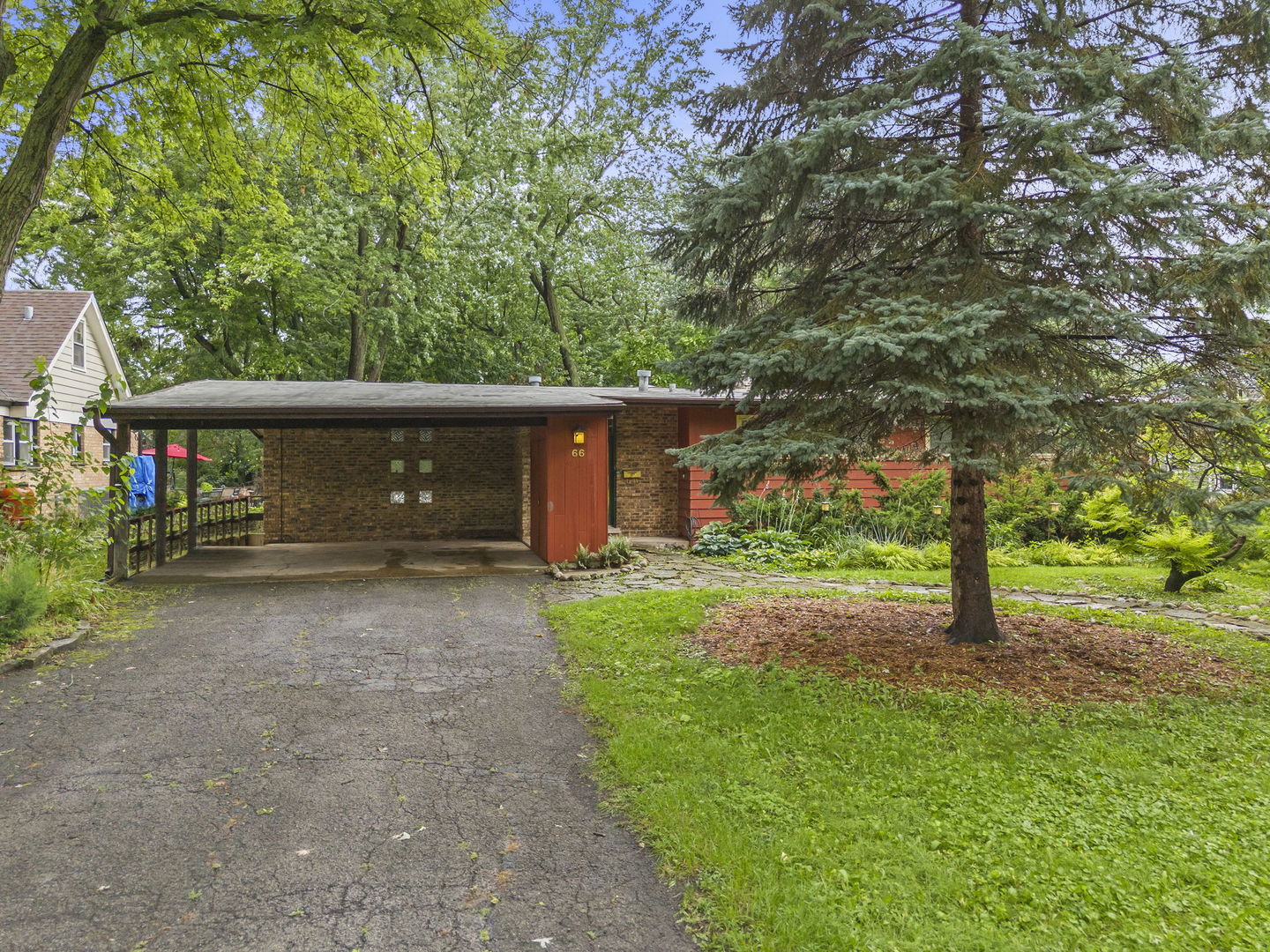 66 S 2nd Avenue, Lombard, IL 60148