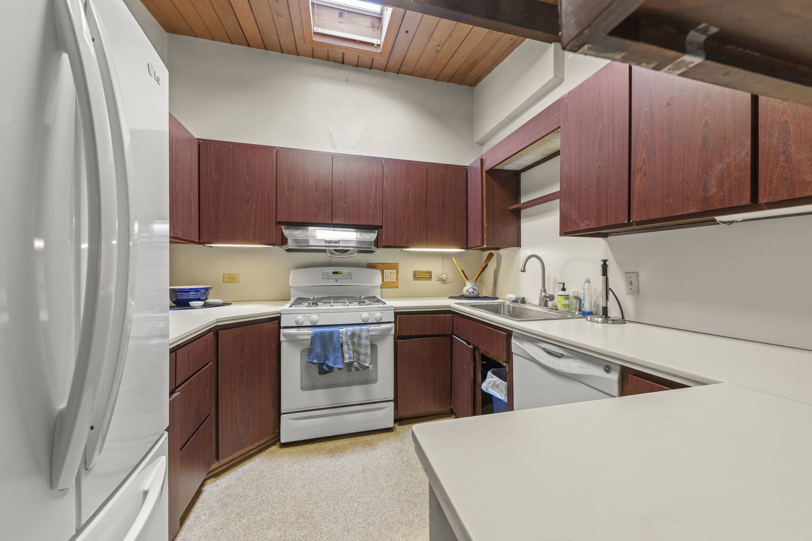 66 S 2nd Avenue, Lombard, IL 60148