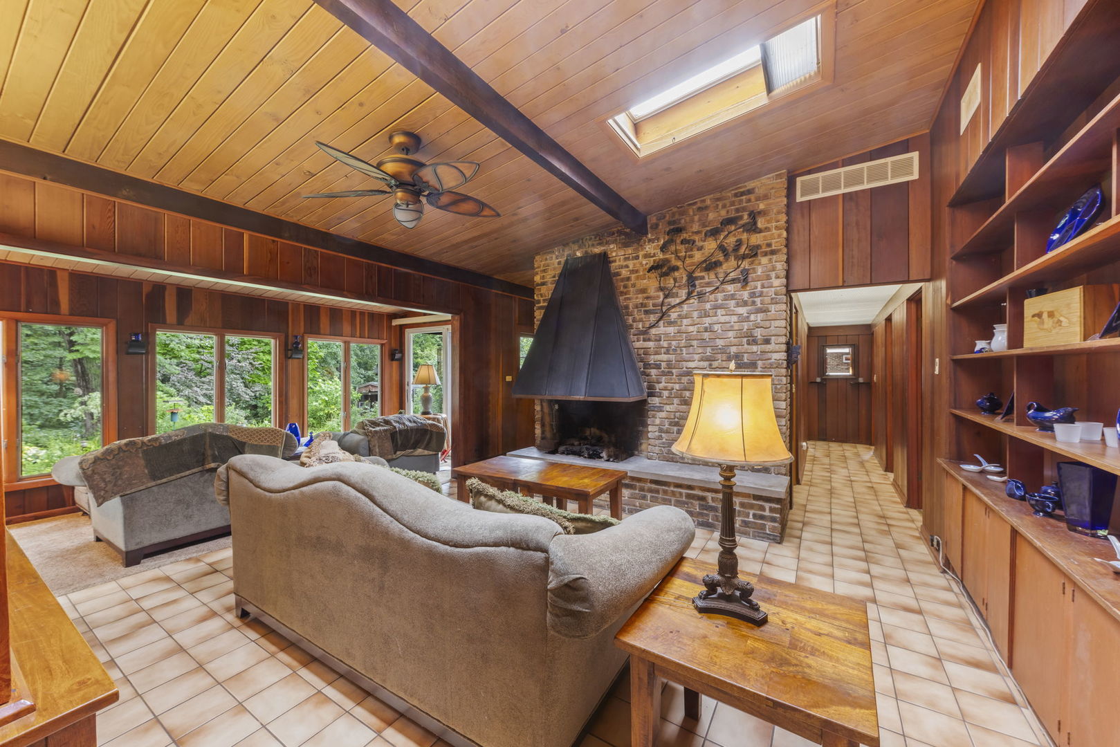 66 S 2nd Avenue, Lombard, IL 60148
